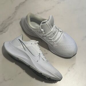 New Nike Pegasus 38 Sneakers Size 6